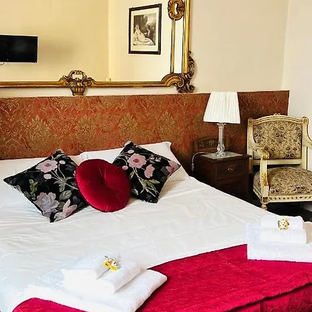 Alojamento de Acomodação e Pequeno-almoço Sofia Katane 4*