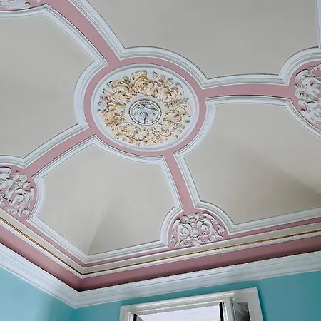 Sofia Katane Frühstückspension